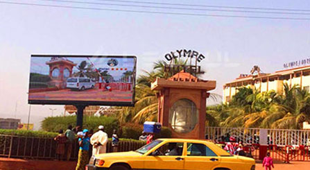 Pantalla de publicidad de calle al aire libre de Malí